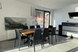 Opatija-Bregi, prodaje se prekrasna luksuzna villa 300m2, Matulji, بيت