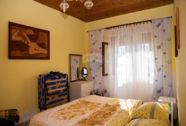 Otok Rab, autohtona kuća Banjol 120m2, divan pogled, Rab, Maison