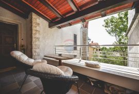 OPATIJA - POBRI, samostojeća kuća 200m2, Opatija - Okolica, Haus