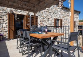 Otok Krk, Risika, luksuzna vila s bazenom, 240 m2, Vrbnik, Famiglia