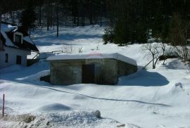 Čabar, Prezid - građevinski teren sa započetom gradnjom 996 m2, Čabar, Земля