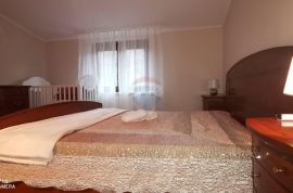 OPATIJA, IČIĆI, STAN 130m2, POGLED NA MORE, BAZEN, TAVERNA S ROŠTILJEM, PARKING, Opatija - Okolica, Appartment