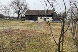 Rugvica, okolica, autohtona obiteljska kuća, gospodarski objekti, zemljište 4.705 m2, Rugvica, House