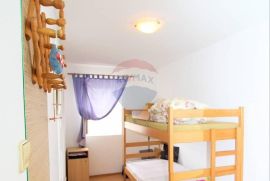 Poreč uža okolica - Stan s dva zasebna studio apartmana i vrtom, Poreč, Casa