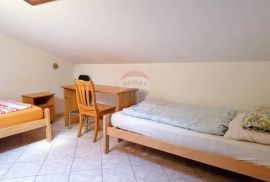 Poreč - stan u potkrovlju, 3 spavaće sobe, 69 m2, Poreč, Stan