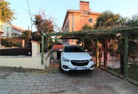 RIJEKA, BELVEDER- kompletno adaptirana kuća prizemnica 90 m2 sa vrtom, parkingom, pogledom na more, Rijeka, House