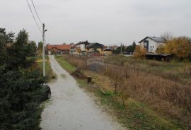 Velika Gorica, Kurilovec, obiteljska kuća površine 280 m2, okućnica 3.670 m2, Velika Gorica, Haus