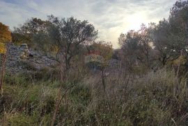 Otok Krk- Vrbnik, građevinski teren 1600m2 sa pogledom na more, Vrbnik, Zemljište