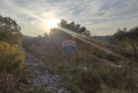 Otok Krk- Vrbnik, građevinski teren 1600m2 sa pogledom na more, Vrbnik, Arazi