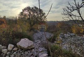 Otok Krk- Vrbnik, građevinski teren 1600m2 sa pogledom na more, Vrbnik, Zemljište