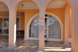 Tar , restoran sa pogledom na more, Tar-Vabriga, Propiedad comercial