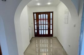 OPATIJA - PROSTRANI STAN 156 m2 NA PRVOM KATU, Opatija, Wohnung