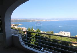 OPATIJA - PROSTRANI STAN 156 m2 NA PRVOM KATU, Opatija, Flat