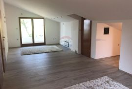 OPATIJA - STAN S APARTMANOM NA MIRNOJ LOKACIJI, PREKRASAN POGLED, Opatija, Apartamento