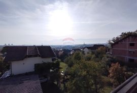 Zagreb, Dubrava, Oporovec, samostojeća kuća na tri etaže, Gornja Dubrava, House