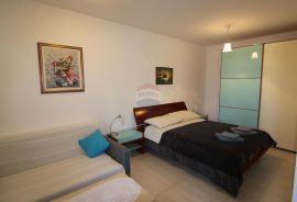 Istra, Rovinj, dvosoban stan, dva studio-apartmana, Rovinj, Stan