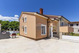 MARČANA, kuća s bazenom, Marčana, House