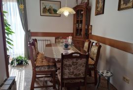 Zagreb, Remete, stan 120m2, 3SP + DB + vrt, Maksimir, Apartamento