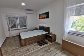 RIJEKA ZAPAD, ŠUMCI - KOMPLETNO ADAPTIRAN KOMFORNI STAN, Rijeka, Apartamento