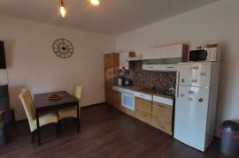 RIJEKA ZAPAD, ŠUMCI - KOMPLETNO ADAPTIRAN KOMFORNI STAN, Rijeka, Appartment