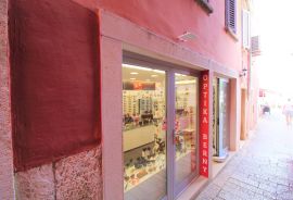 Rovinj,poslovni prostor par koraka od rive-20m2, Rovinj, Commercial property