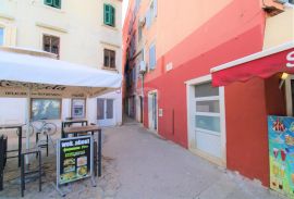 Rovinj,poslovni prostor par koraka od rive-20m2, Rovinj, Коммерческая недвижимость