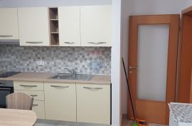 Istra,Tar,2 stana-105m2 +2parkinga+vrt, Tar-Vabriga, Appartment