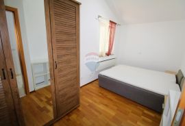 Istra,Tar,2 stana-105m2 +2parkinga+vrt, Tar-Vabriga, Kвартира