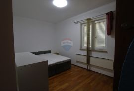 Istra,Tar,2 stana-105m2 +2parkinga+vrt, Tar-Vabriga, Kвартира