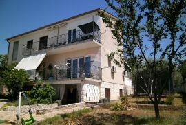 Istra,okolica Pule, Barbariga, velika apartmanska kuća, Vodnjan, Famiglia