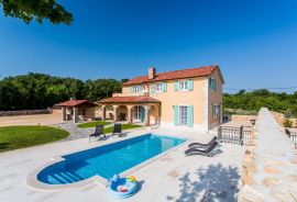 OTOK KRK-KRAS villa sa bazenom, Dobrinj, Famiglia