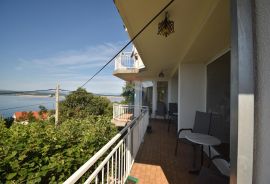 Crikvenica, Dramalj, Pansion s 25 soba, sala, recepcija, pogled na more!, Crikvenica, House