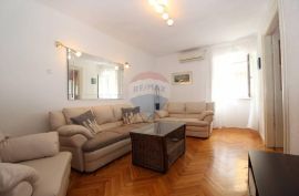 RIJEKA, CENTAR - stan 2S+DB, površine 73 m2, Rijeka, Apartamento