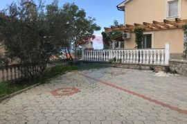 Otok Krk,Sveti Vid,kuća katnica u nizu,prekrasan pogled na more,100m2, Malinska-Dubašnica, Haus