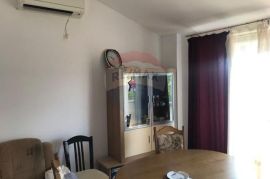 Otok Krk,Sveti Vid,kuća katnica u nizu,prekrasan pogled na more,100m2, Malinska-Dubašnica, House