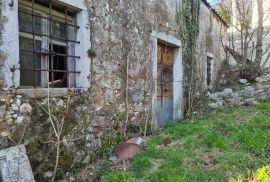 Kukuljanovo - samostojeća starina s okućnicom i otvorenim pogledom, Bakar, Casa