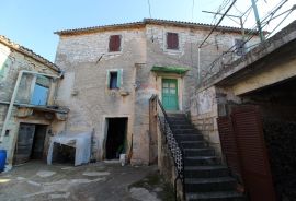 Istra, okolica Tinjan, kuća za adaptaciju, Tinjan, House