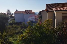 Otok Krk,grad Krk,samostojeća obiteljska kuća, Krk, Haus