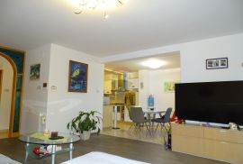 Rijeka, Srdoči - stan 3S+DB, površine 125 m2 s prekrasnim pogledom, Rijeka, Wohnung