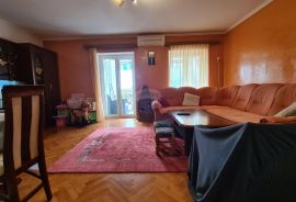 Rijeka - Srdoči dvoetažni stan površine 134 m2, Rijeka, Appartment