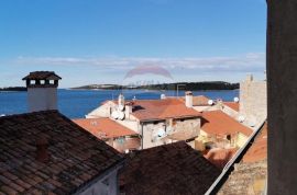 Rovinj,potkrovlje 54m2 sa pogledom na more, Rovinj, Appartamento