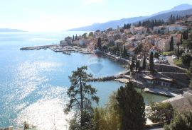 OPATIJA - VOLOSKO - PROSTRANI STAN U BLIZINI MORA, Opatija, Wohnung