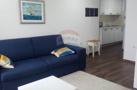 Istra, Rovinj, TOP pozicija, 95m2, Renoviran stan s pogledom na more, Rovinj, Apartamento