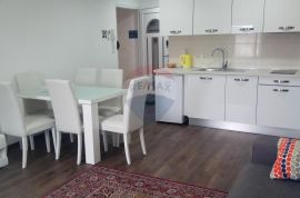 Istra, Rovinj, TOP pozicija, 95m2, Renoviran stan s pogledom na more, Rovinj, Wohnung