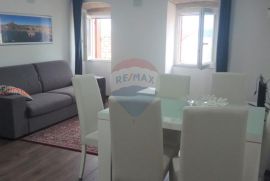 Istra, Rovinj, TOP pozicija, 95m2, Renoviran stan s pogledom na more, Rovinj, Διαμέρισμα