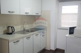 Istra, Rovinj, TOP pozicija, 95m2, Renoviran stan s pogledom na more, Rovinj, Daire