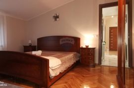 Opatija, Ičići, Stan od 130m2 s panoramskim pogledom na more, Opatija - Okolica, Wohnung