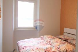 Istra, Rovinj, stan/poslovni prostor 55m2, prvi red do mora! Rijetkost na tržištu, Rovinj, Appartamento