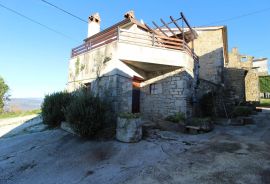 Motovun okolica, autohtona kuća s pogledom na Motovun, Motovun, Дом