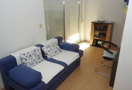 CRIKVENICA, Vila s bazenom, apartmanima i panoramskim pogledom na more, Crikvenica, بيت